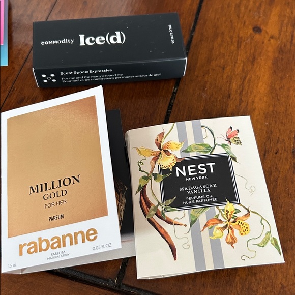 Tory Burch Assorted Sample Pack — Orange, Pink, Purple & Gold Accents - Picture 5 of 6